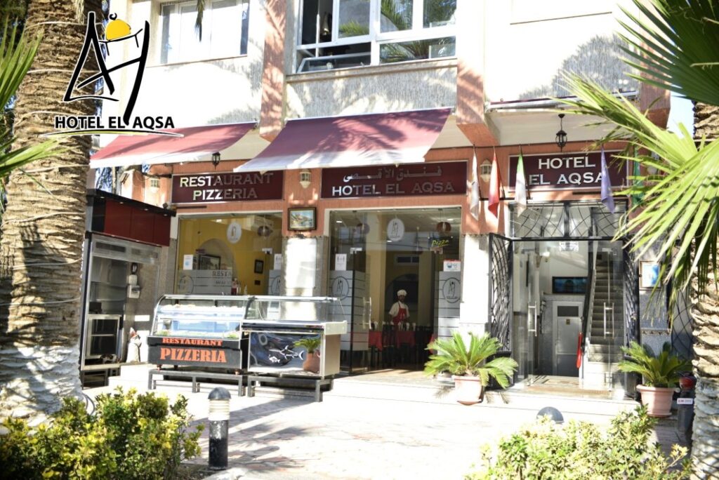 hotel elaqsa