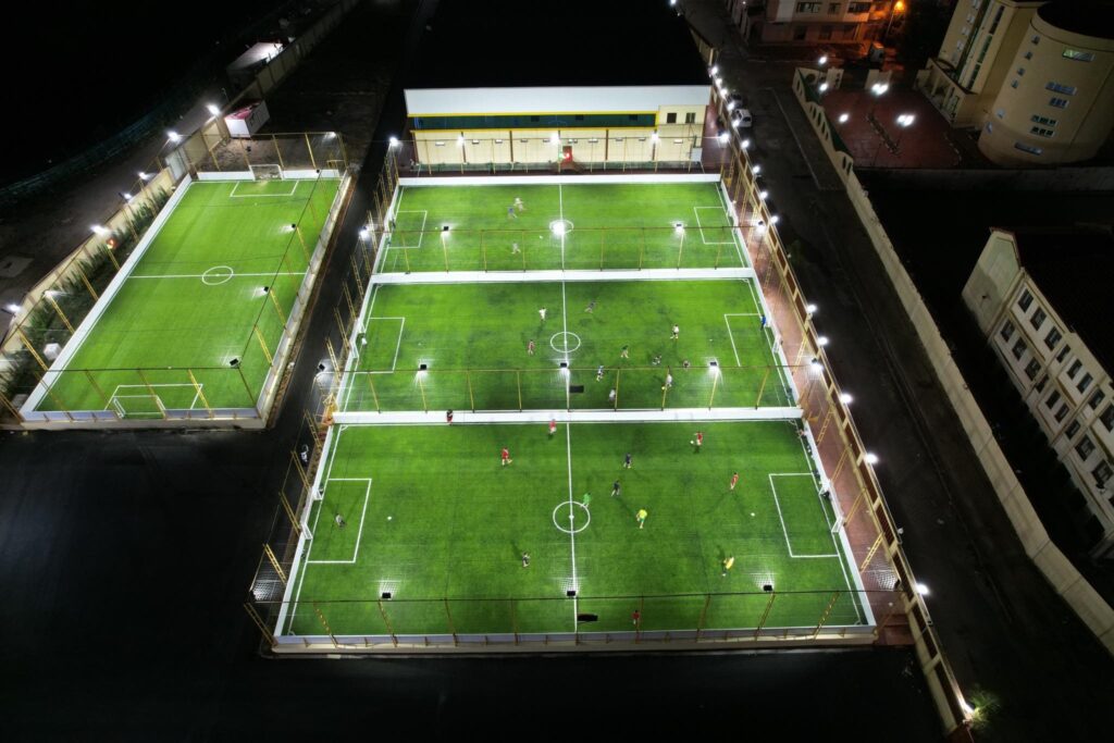Five Foot Complex